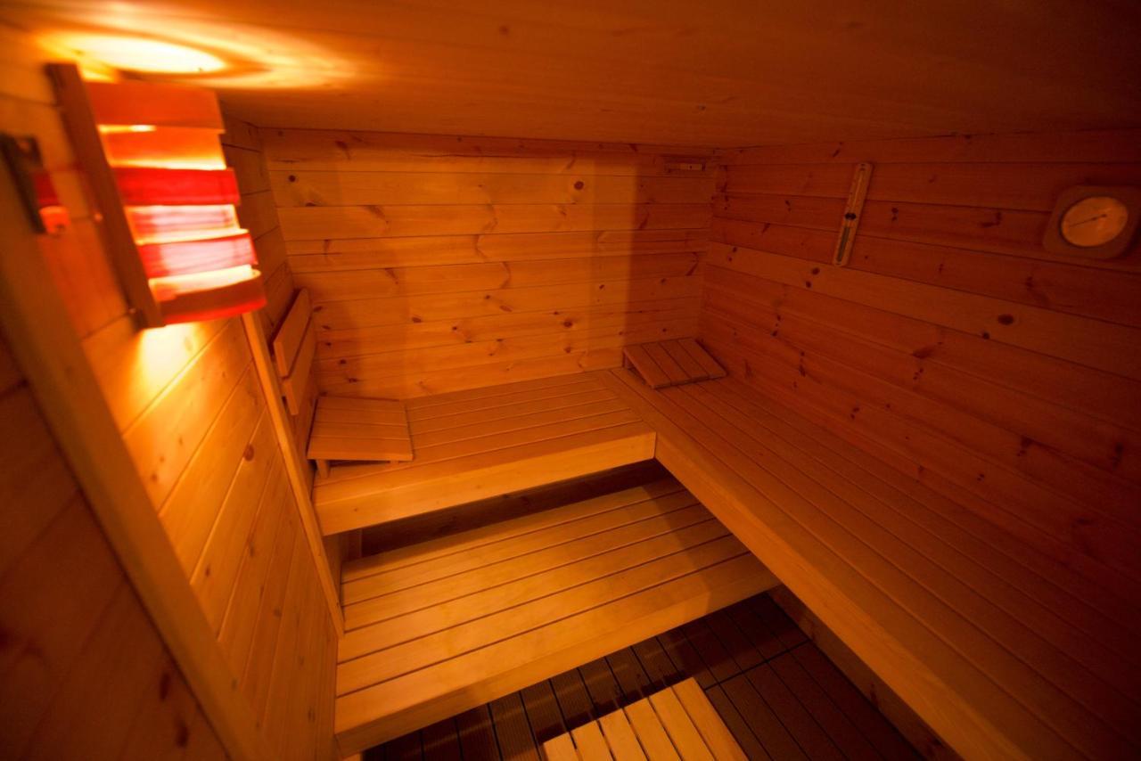 לייסין Chalet 4 Personnes Avec Sauna מראה חיצוני תמונה